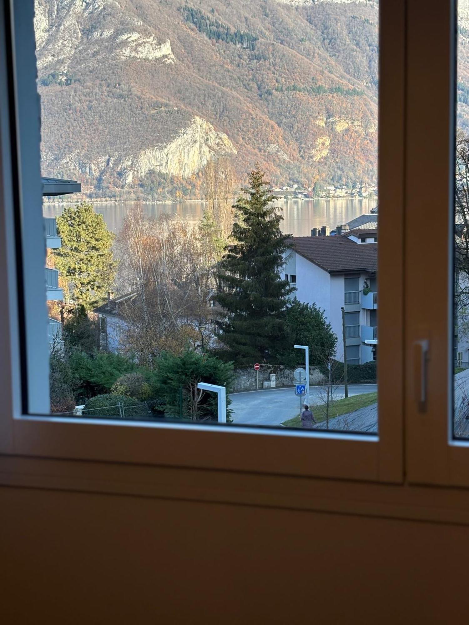 Lac Arte Postale Annecy Exteriör bild
