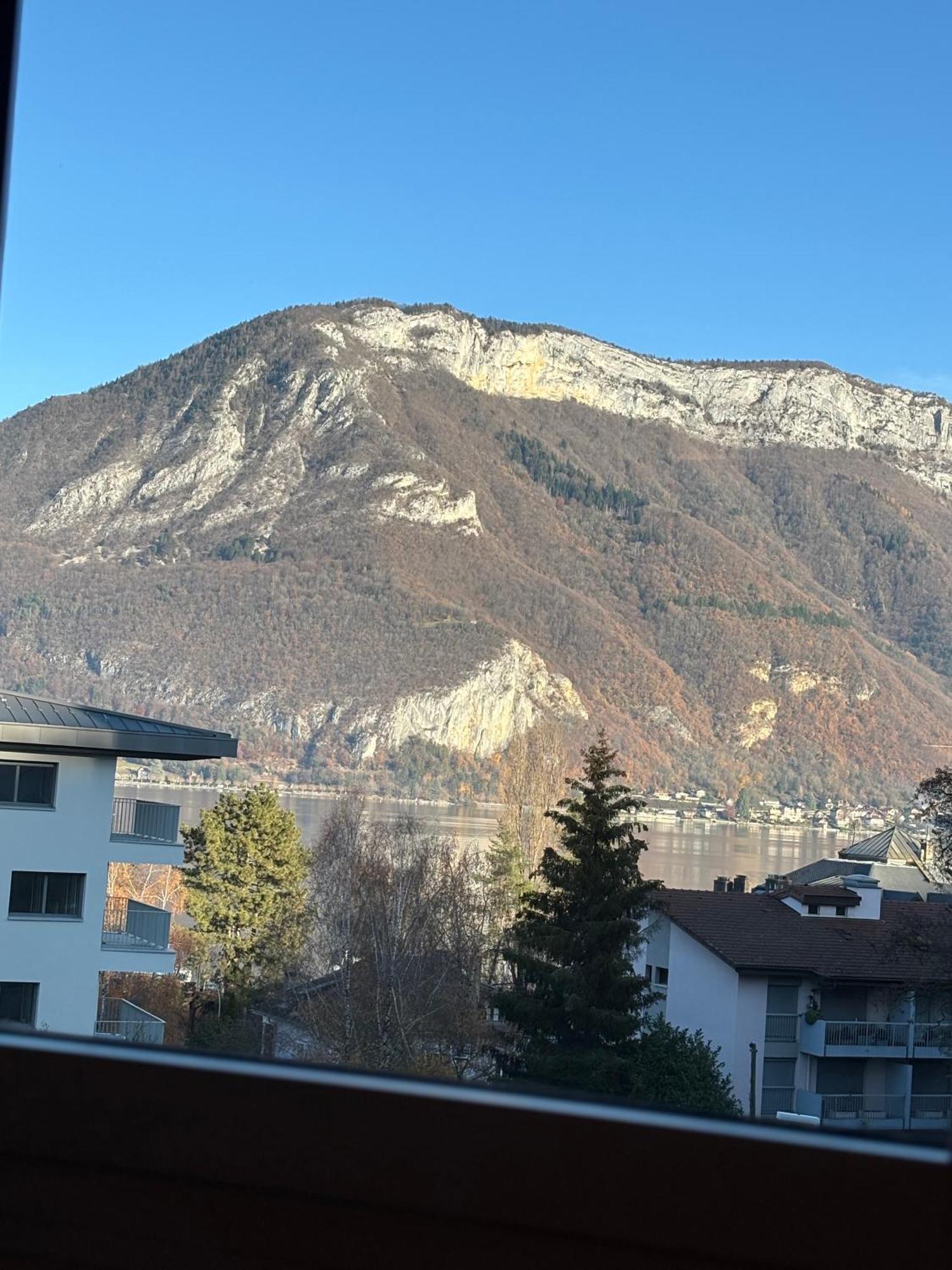 Lac Arte Postale Annecy Exteriör bild